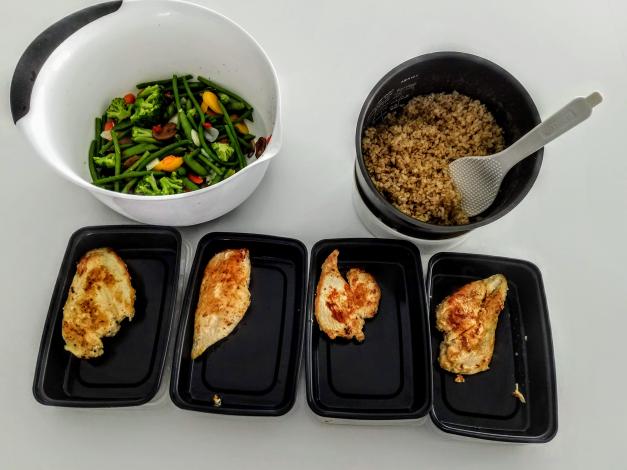 Chicken, rice, vegetables in separate containers