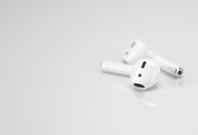 Apple AirPods