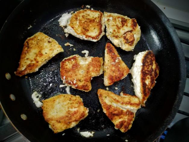Fried chicken in pan
