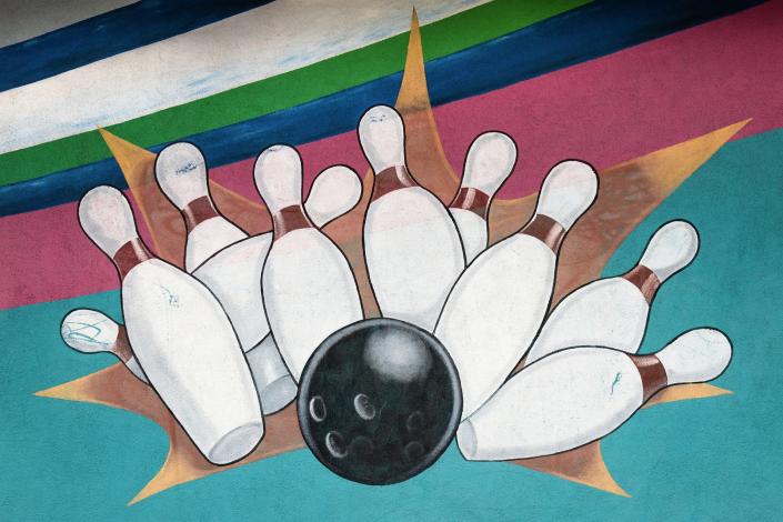 Bowling balls crashing into pins - drawing