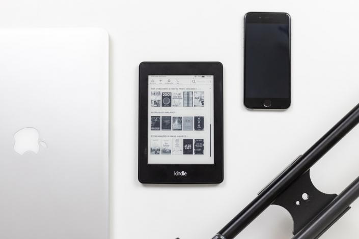 Amazon kindle by phone