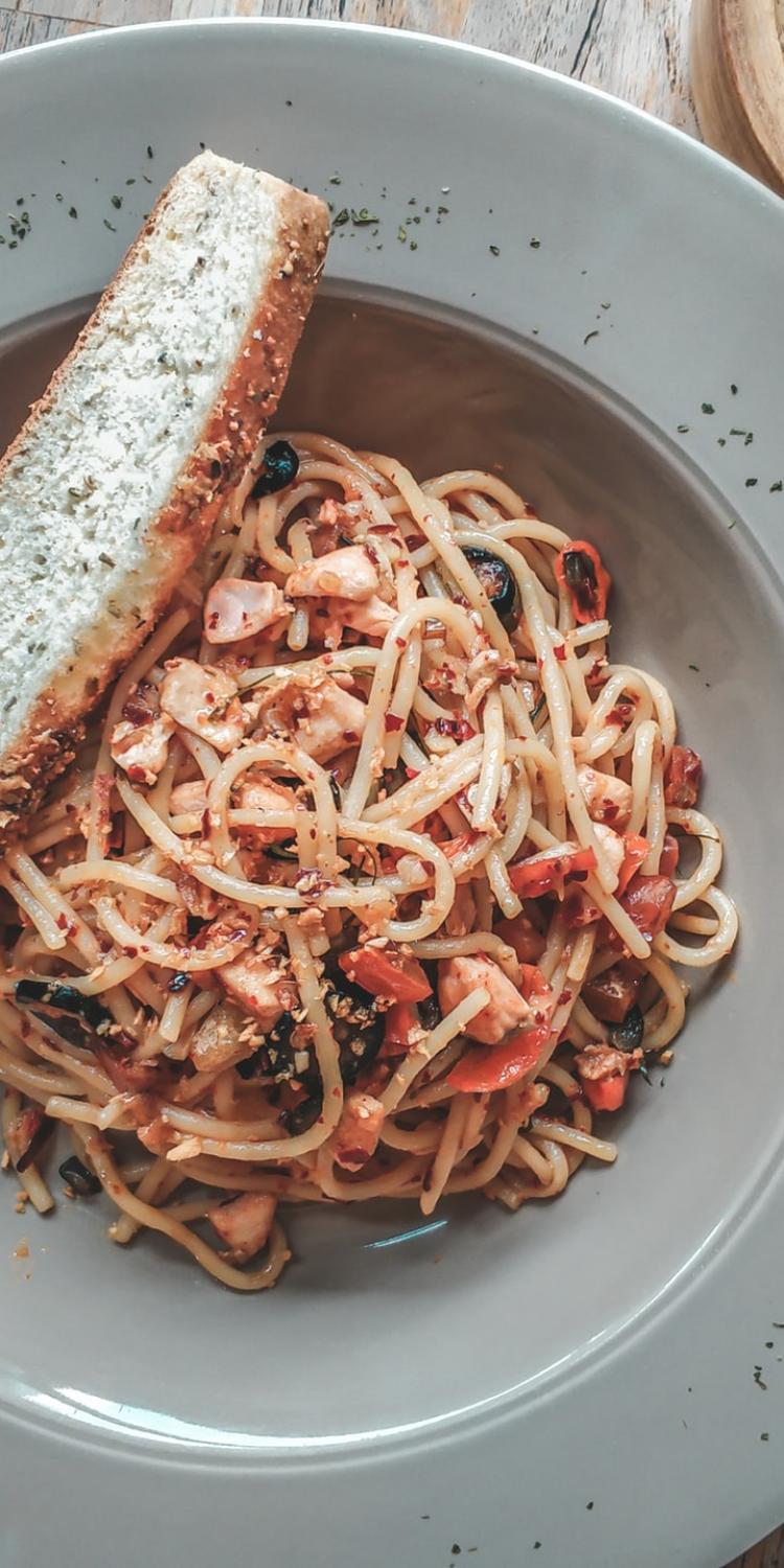 Spaghetti on plate