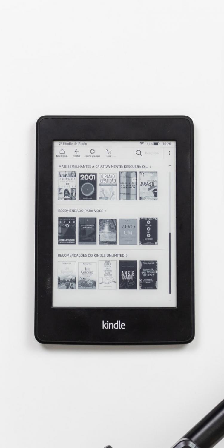 Amazon kindle by phone
