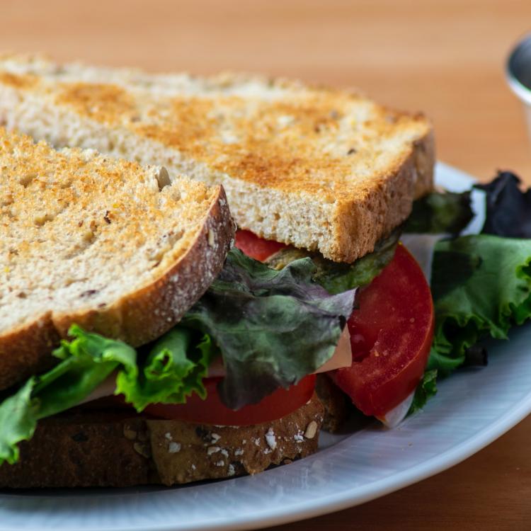 Sandwich on plate